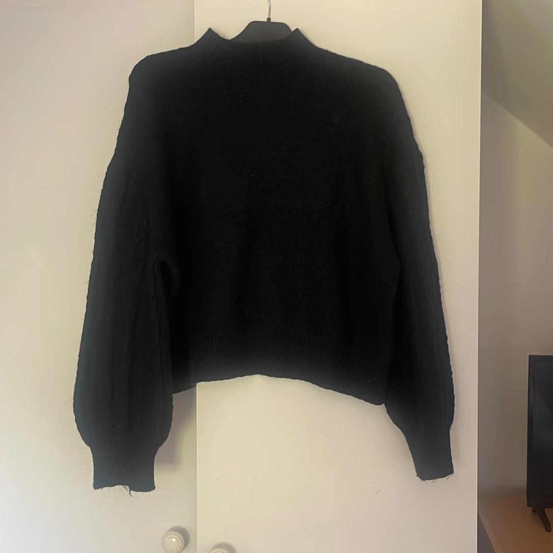 Svart stickad tröja från Samsa Collection - 1