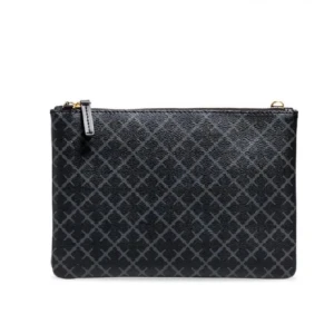 By malene birger clutch - Så fin clutch från By malene birger! köpt för 900kr. Säljer då den inte används längre, skriv för egna bilder! 💓 pris går att diskutera
