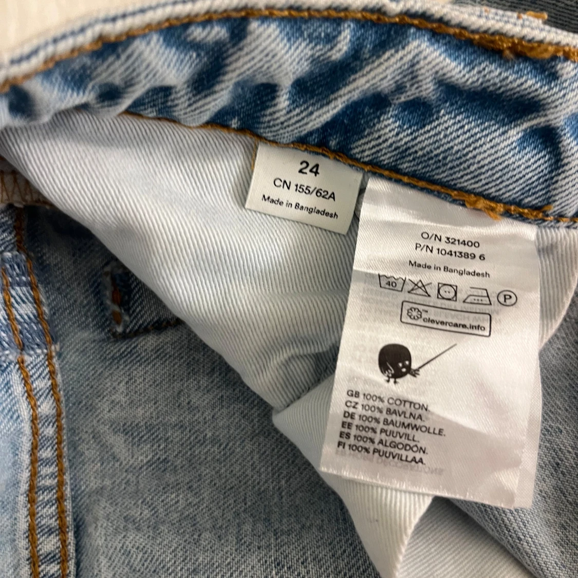 Ljusblå raka jeans från Monki - 2