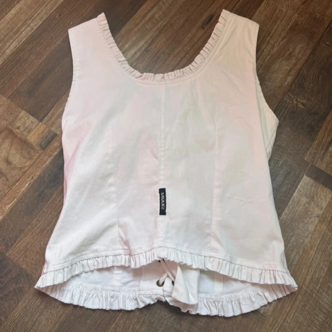 Vit korsettopp med snörning  - 1