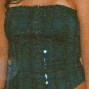 Grön korsett - Så fin fest topp passar storlek s och m!