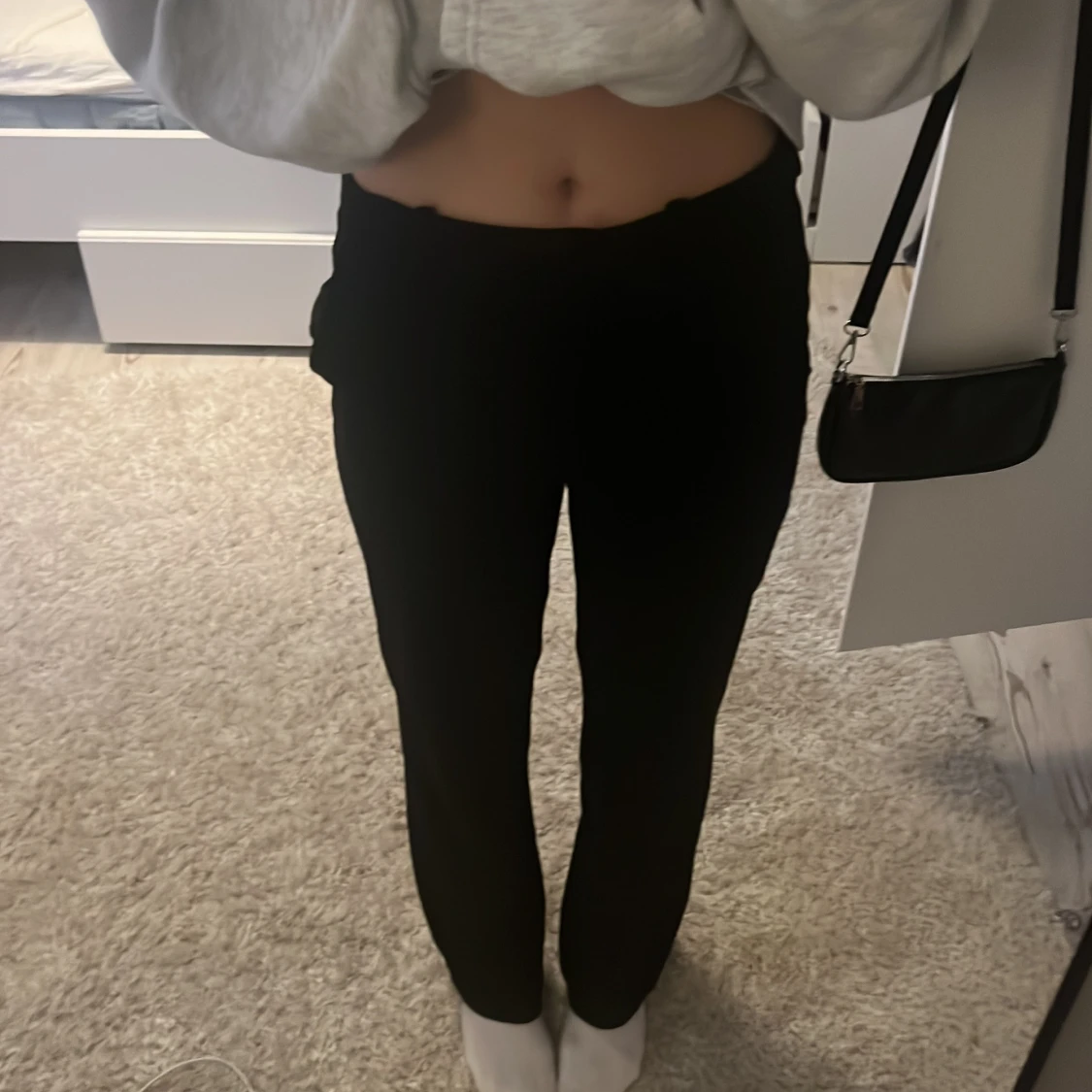 Svarta kostymbyxor från Vero Moda