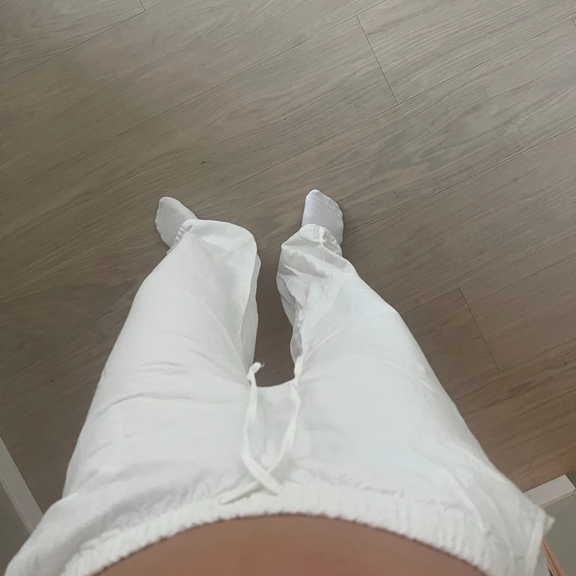 Vita linnebyxor från Stradivarius XS