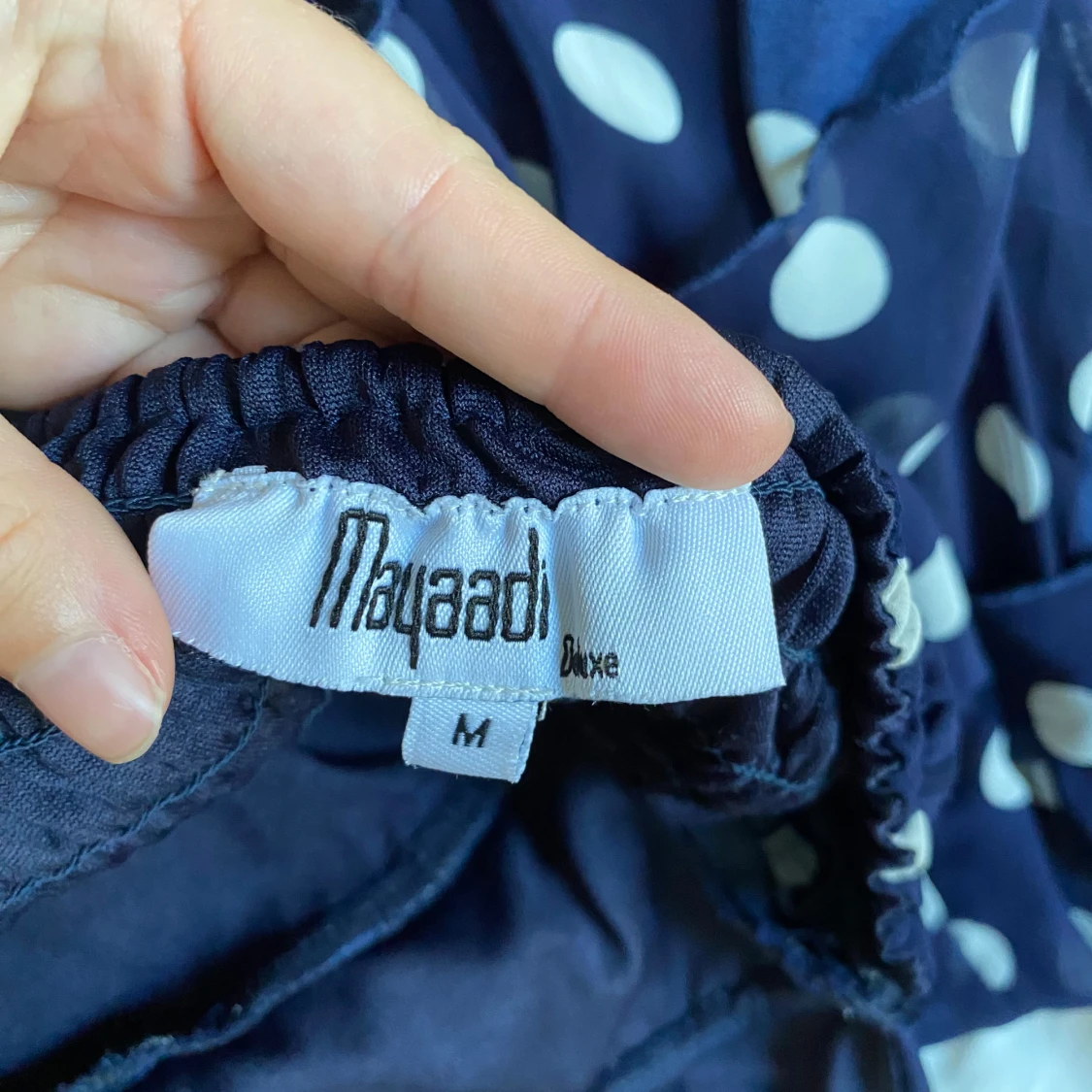 Prickig klänning - 2