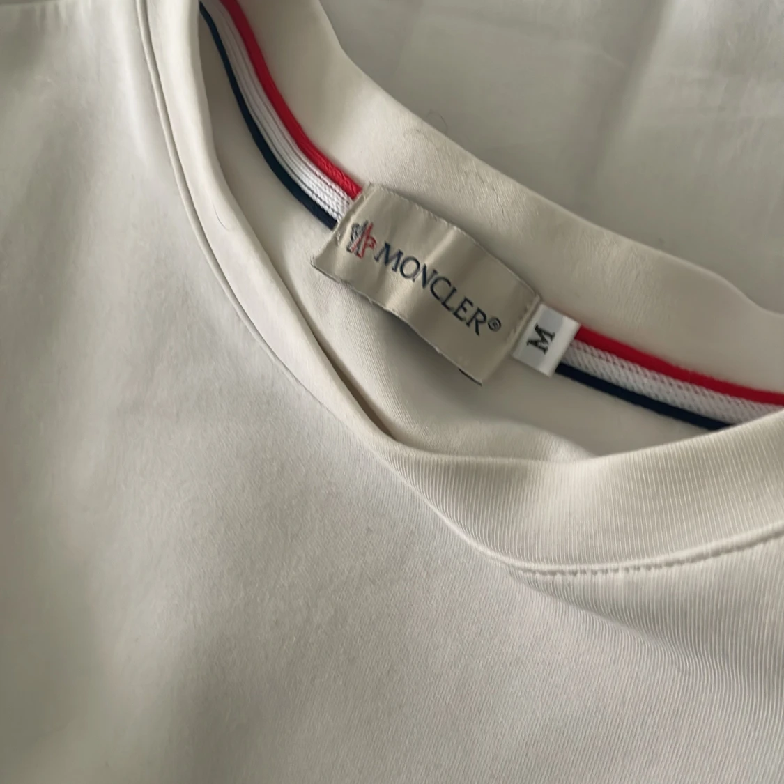 Vit sweatshirt från Moncler med ränder - 3