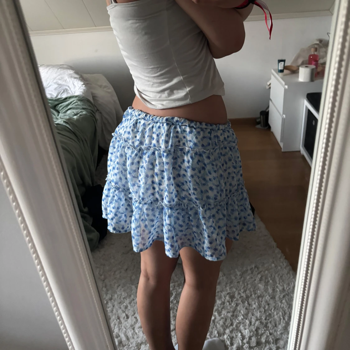 volangkjol i blått och vitt - 1