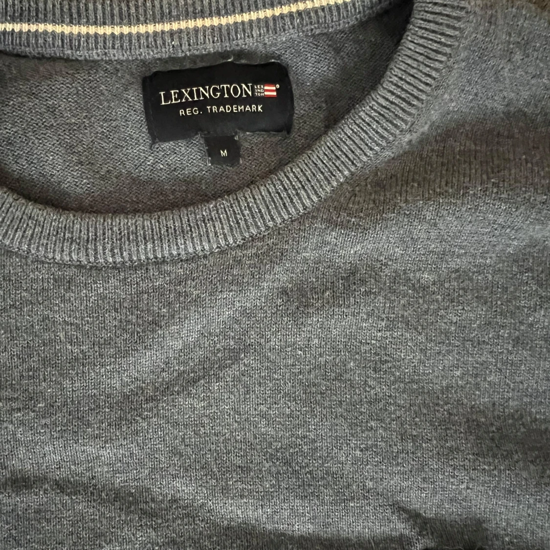 Blå stickad tröja från Lexington - 2