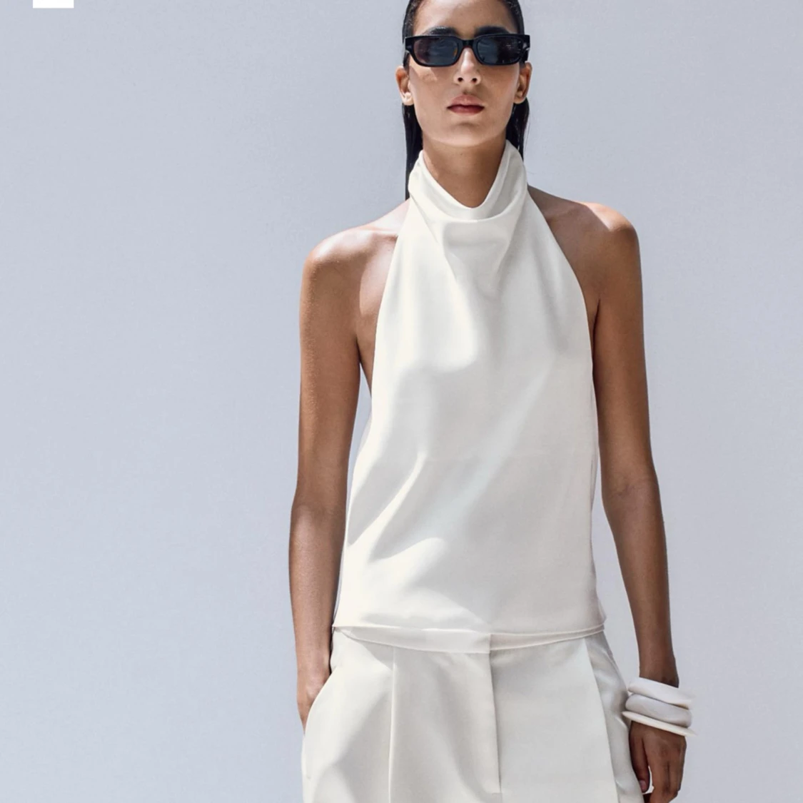 Vit halterneck linnetopp