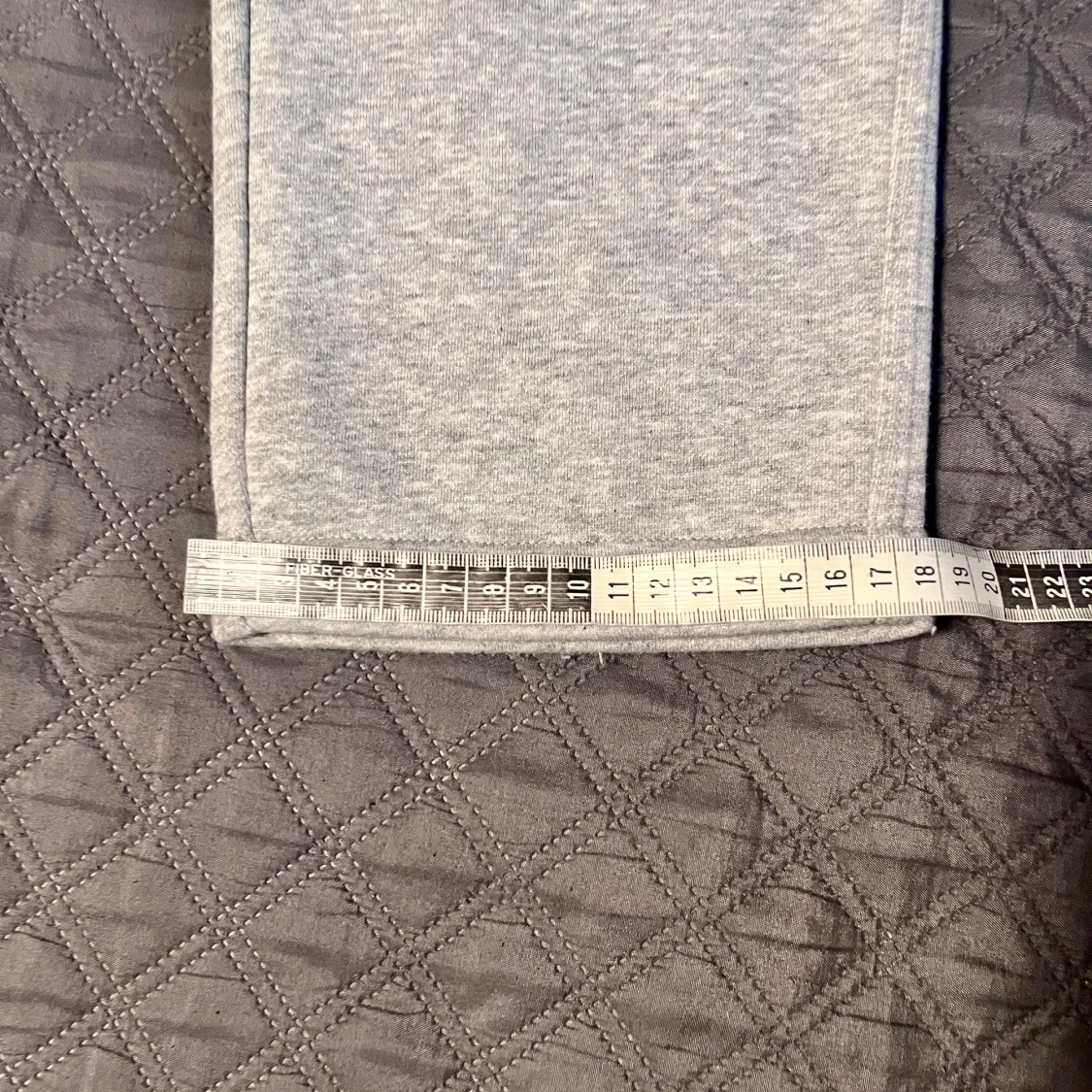 Nike grå mjukisbyxor   - 3