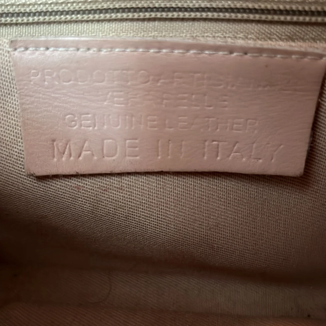 Beige quiltad axelväska med kedja - 4