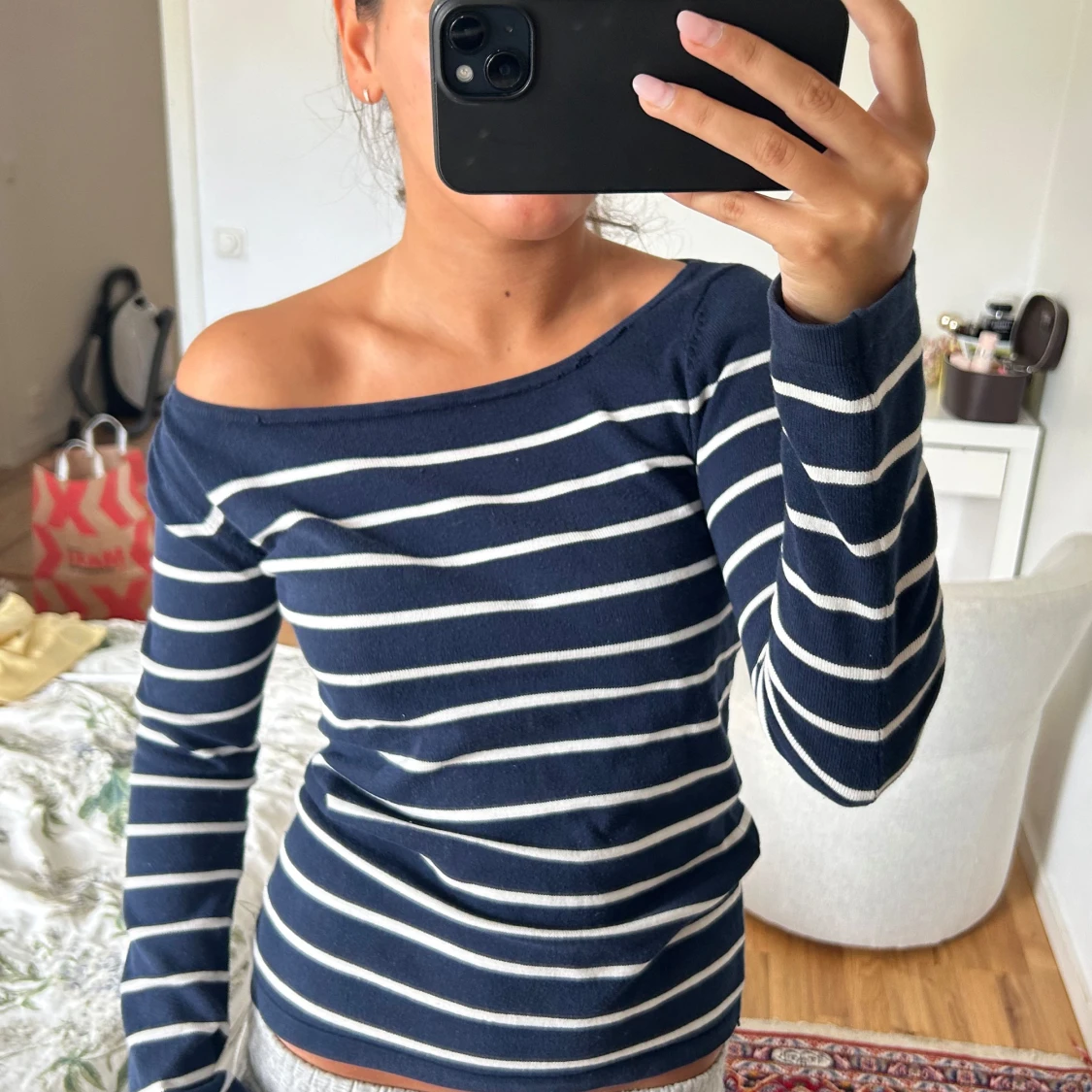 Randig offshoulder tröja - 3