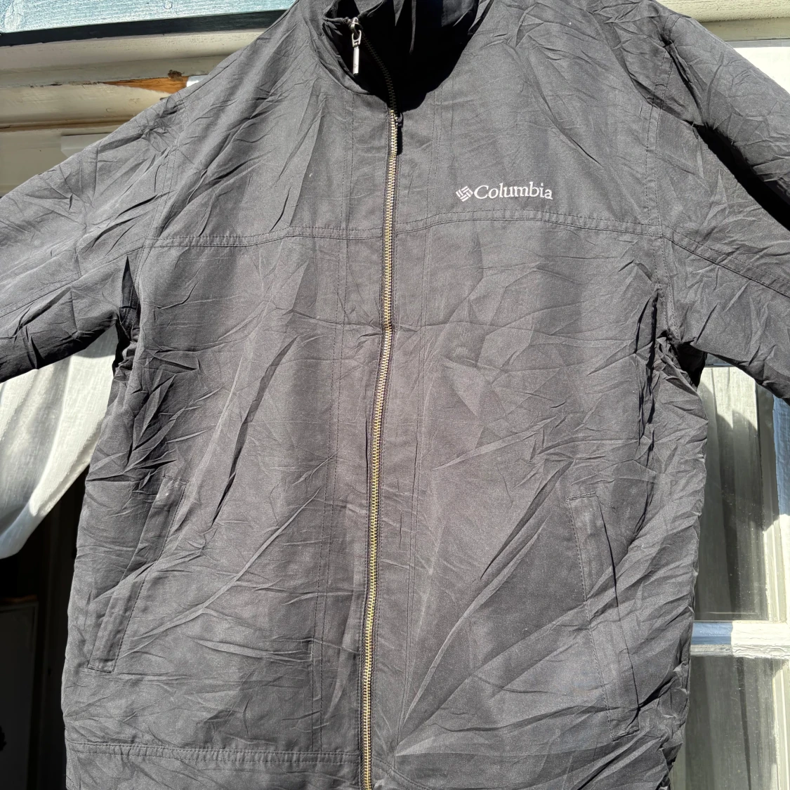 Svart vindjacka från Columbia