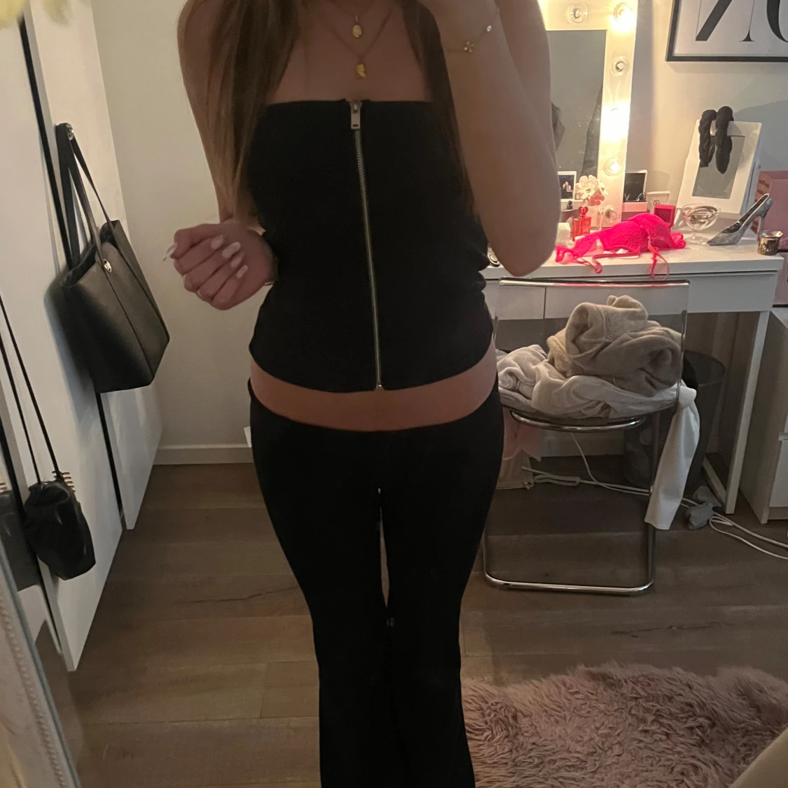 Svart tubtopp med dragkedja - 3