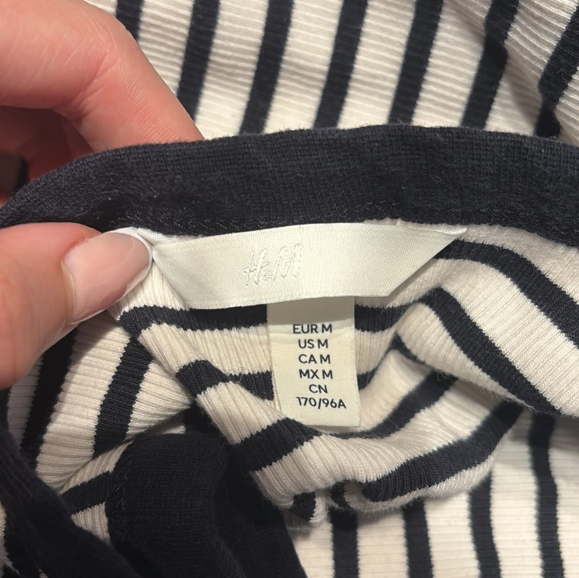 Randig ribbad linnetopp från H&M - 2