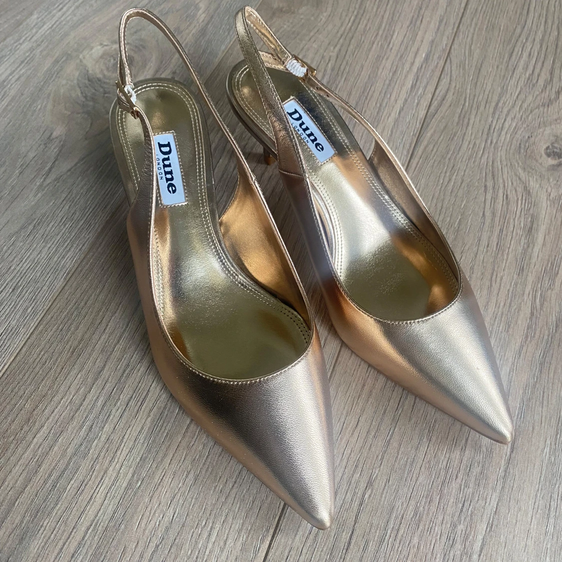 Pumps med spetsig tå