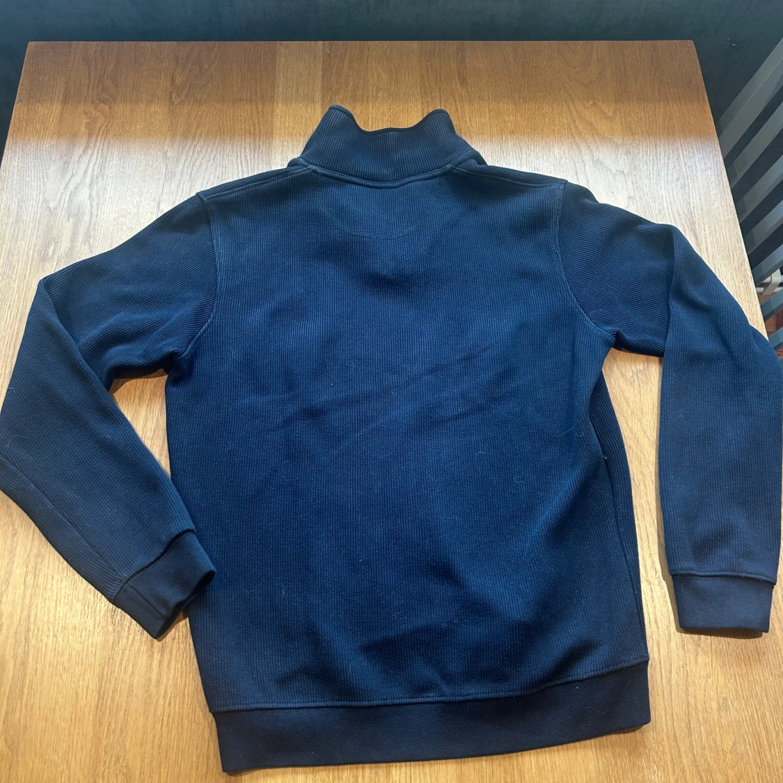 Mörkblå tröja med halv dragkedja från Key West - 1