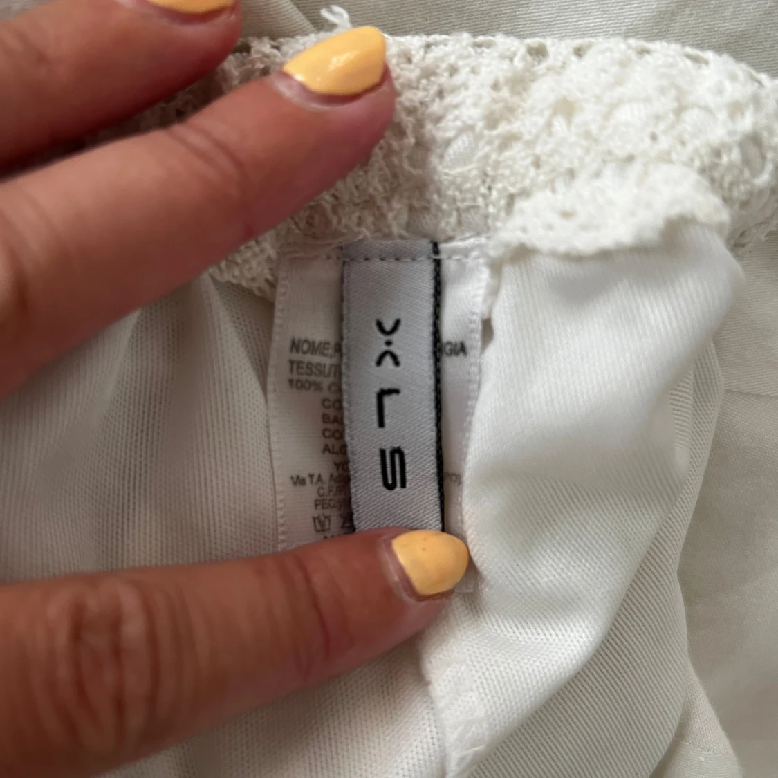 Vita virkade shorts från XLS - 3