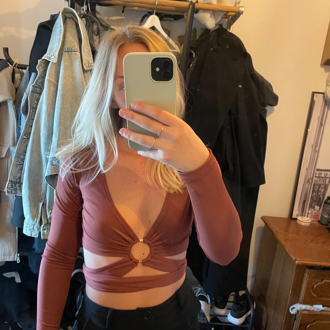 Rostbrun croppad omlottopp