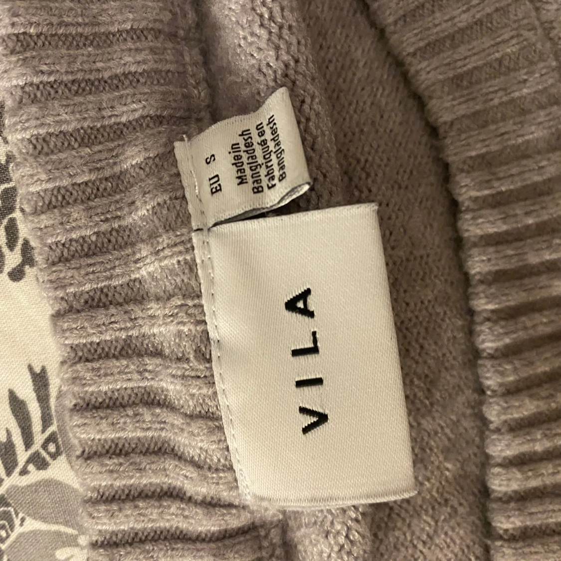 Grå tröja från VILA - 1