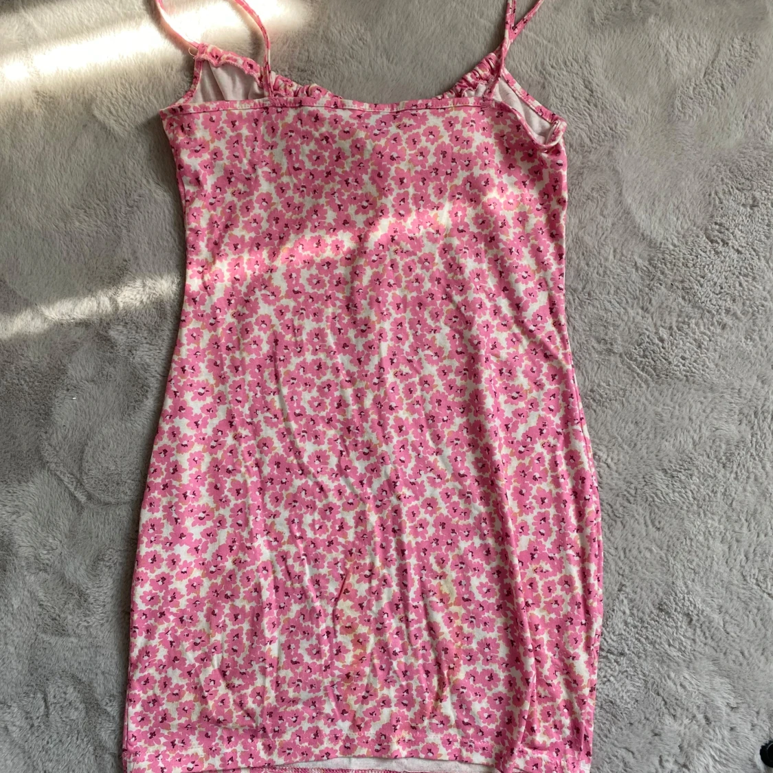 Rosa blommig klänning från Shein - 2