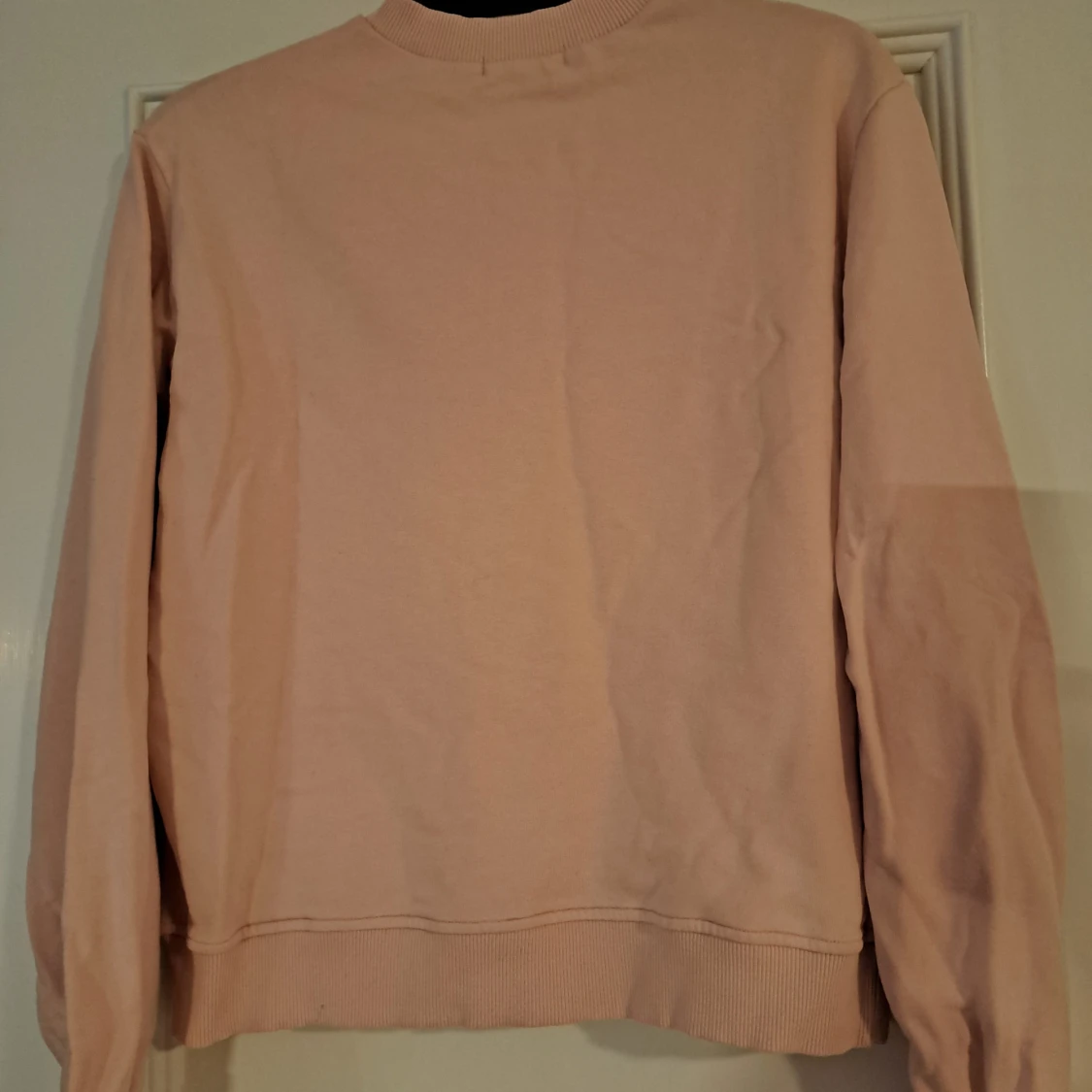 Rosa tröja från NA-KD - 1