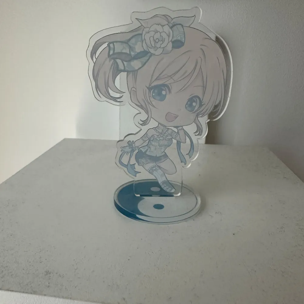 Acrylic stand of Eli Ayase from Love Live No damages. Asusteet.
