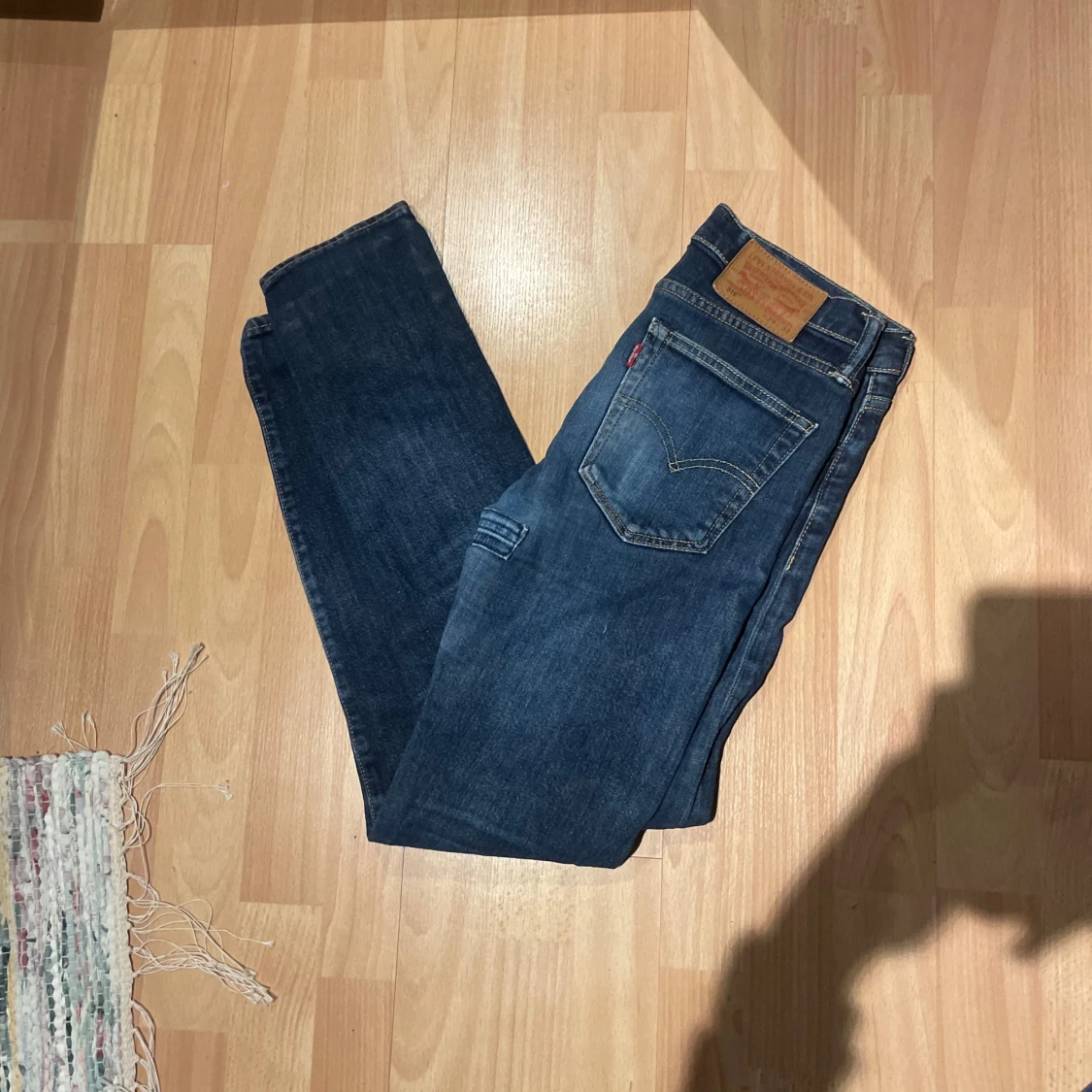 Blå jeansbyxor från Levis - 2