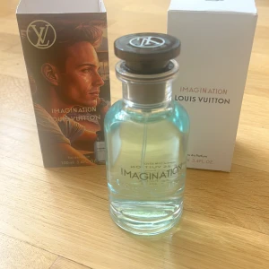 Louis Vuitton imagination  - Nästan aldrig använd. Inget magnetiskt lock