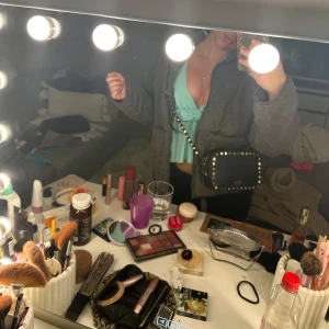 Topp  - As snygg blå topp. Funkar till allt & pris kan diskuteras 🥰🥰