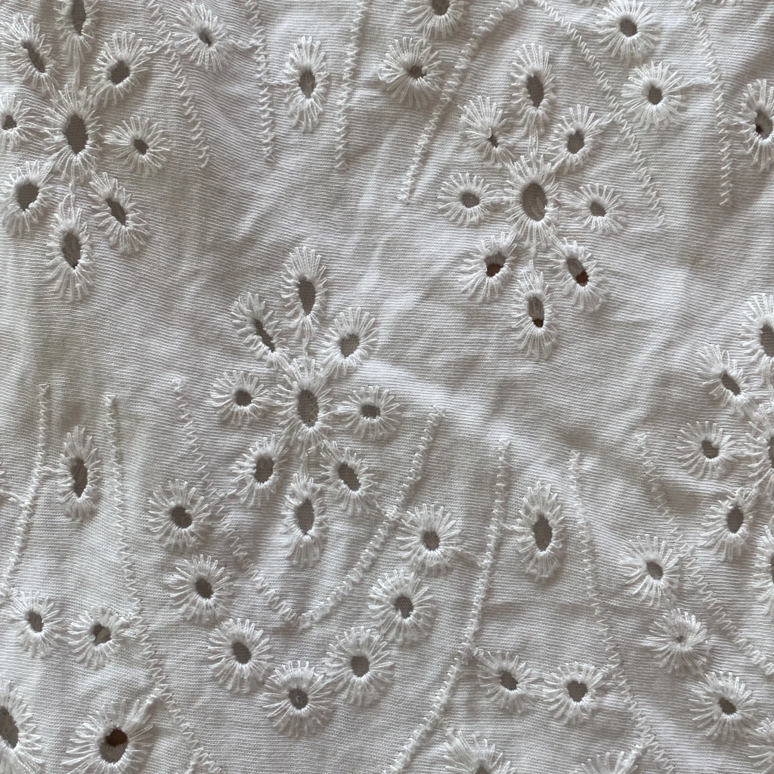 Vit broderad blus från Massimo Dutti - 4