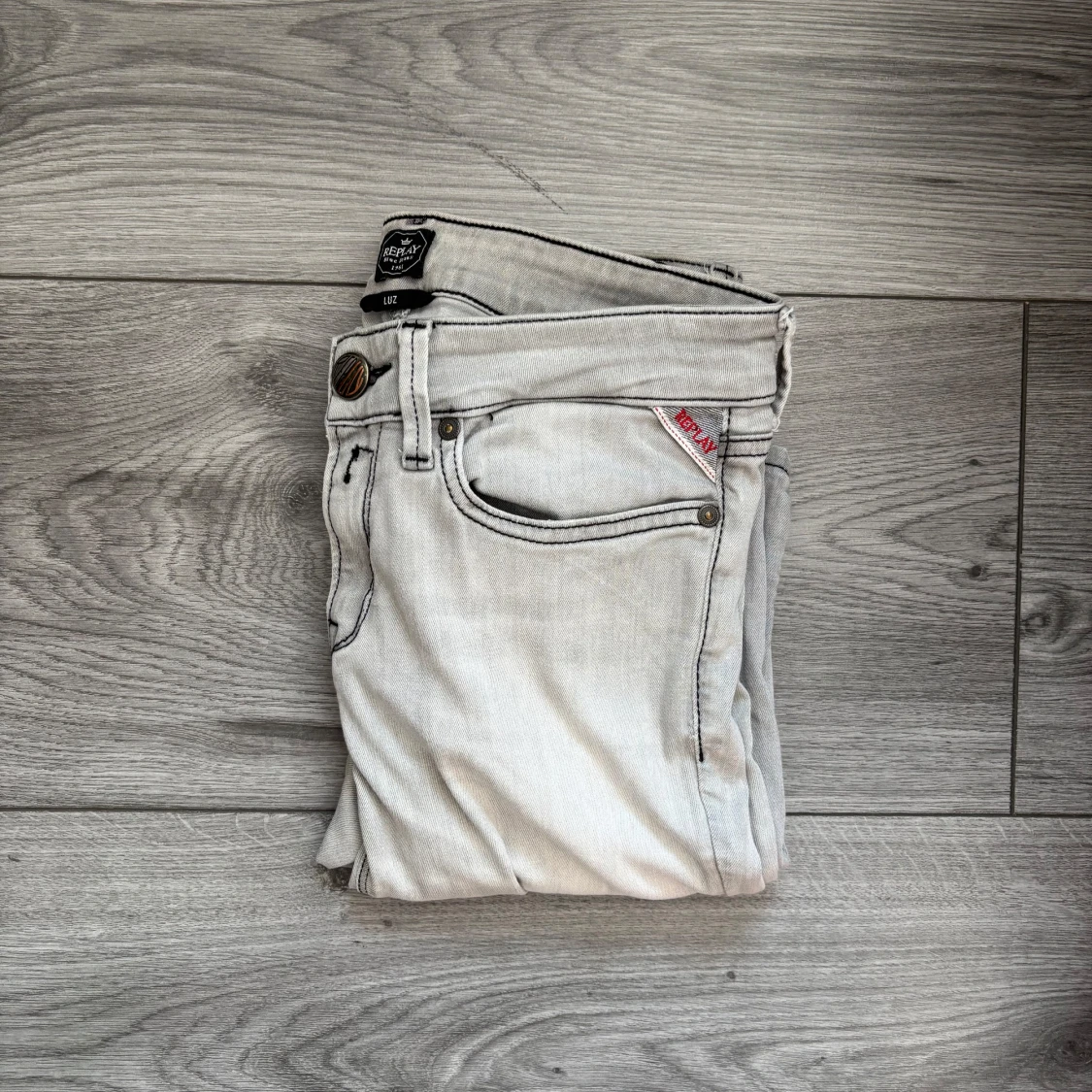 Vit/grå Replay jeans, W27 L32, ny utan prislapp - 2