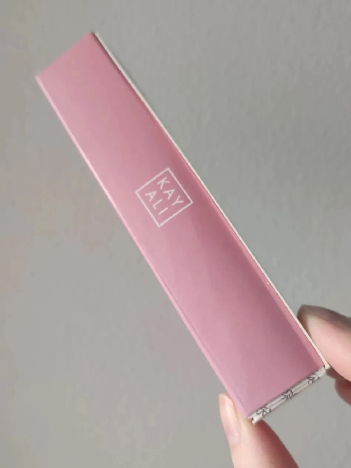 Kayali Fleur Majesty Rose Royale - 3