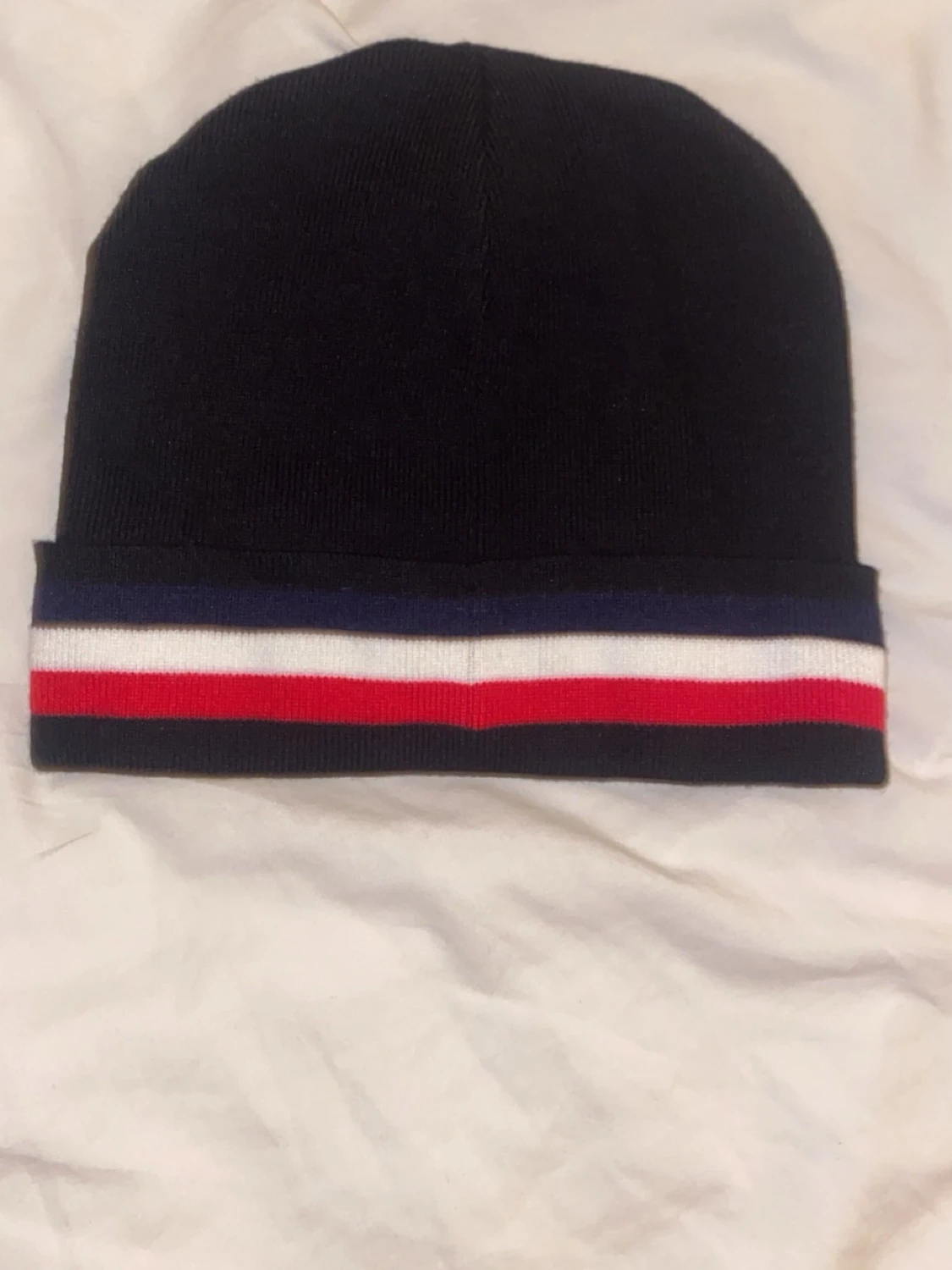 Svart Moncler mössa med ränder - 1