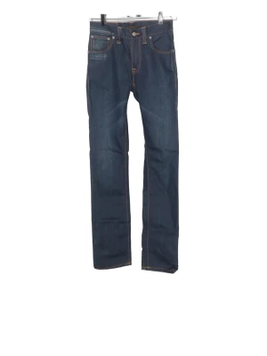 Nudie jeans Thin finn - Snygga mörkblå jeans med raka ben och klassiska kontrastsömmar. Jeansen har fem fickor och en traditionell dragskogylf. Tillverkade i denim med en stilren look som passar till det mesta. Perfekta för dig som gillar en enkel och tidlös stil. Storlek 27/32