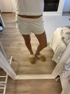 Mjukisshorts - Kommer sälja dessa mysiga shorts på min plick liveshow söndag 23/8 19:00 där man kommer se plagget närmare 💌
