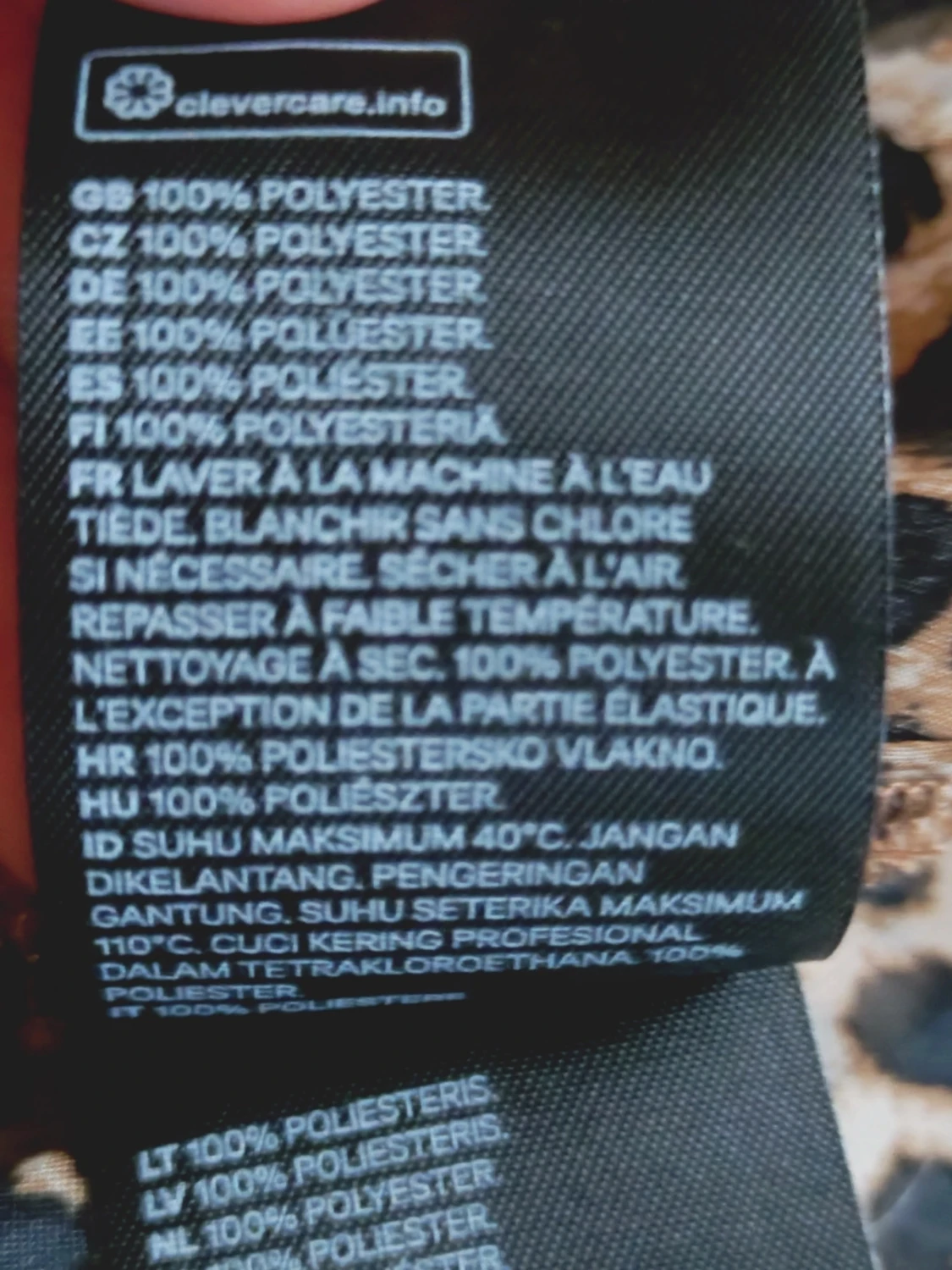 Ny Leopardmönstrad blus med pärlknappar str S - 4