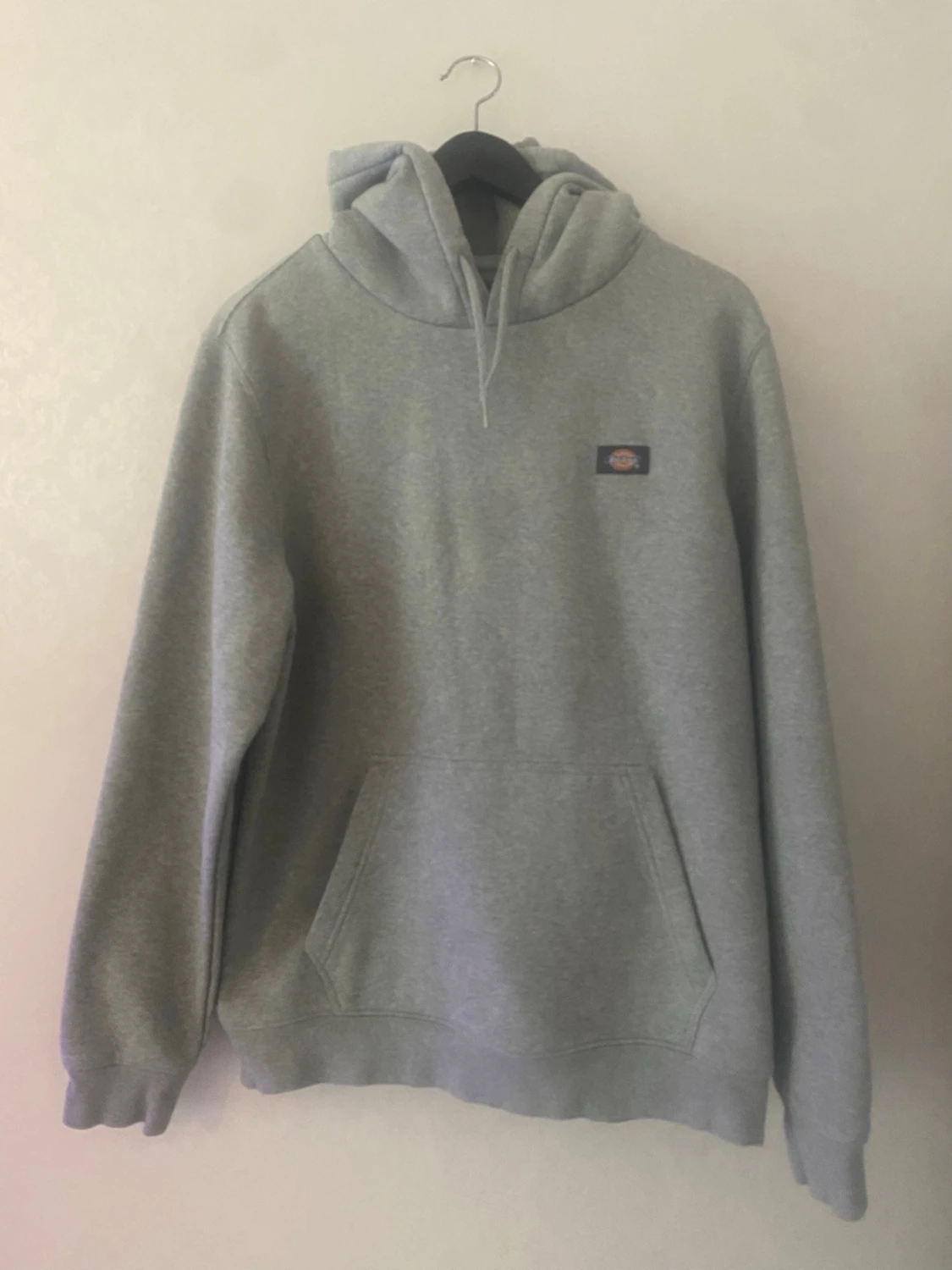 Grå hoodie från Dickies