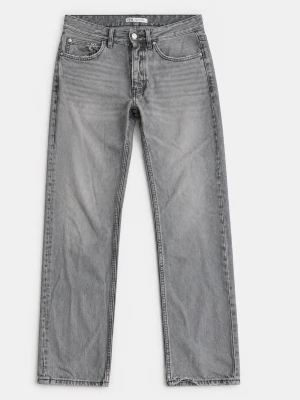 Grå raka jeans med fem fickor - Snygga grå jeans med rak passform och klassisk femficksdesign. Jeansen har normal midja och är tillverkade i denim med en lätt tvättad look. Perfekta för en avslappnad och trendig stil.