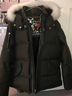 Mose knuckles jacka  - Helt ny storlek M 