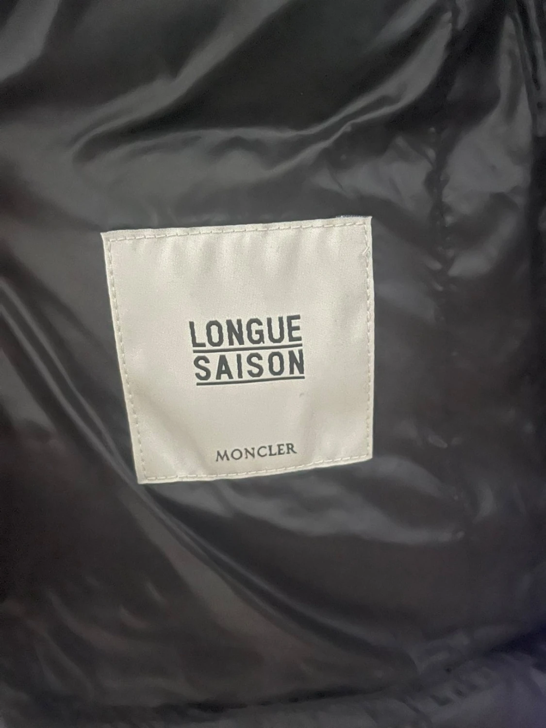 Svart pufferjacka från Moncler - 2