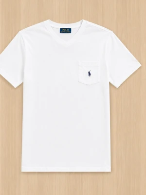 Ralph Lauren t-shirt - Tjena, jag säljer en riktigt snygg Ralph Lauren t-shirt! Den är i mycket bra skick och har inga fläckar eller skador☺️ Den är självklart äkta✅ Skicka om du har några frågor😄
