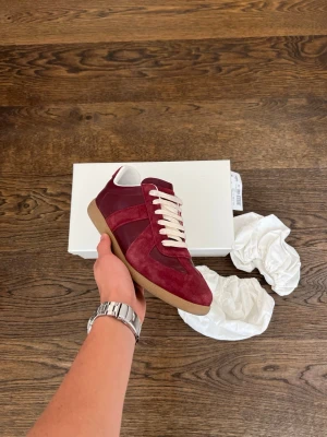 Maison Margiela - Storlek: 44| Innersula: 29,3cm | Box inkluderas🌟 Skriv vid minsta funderingar💸📦
