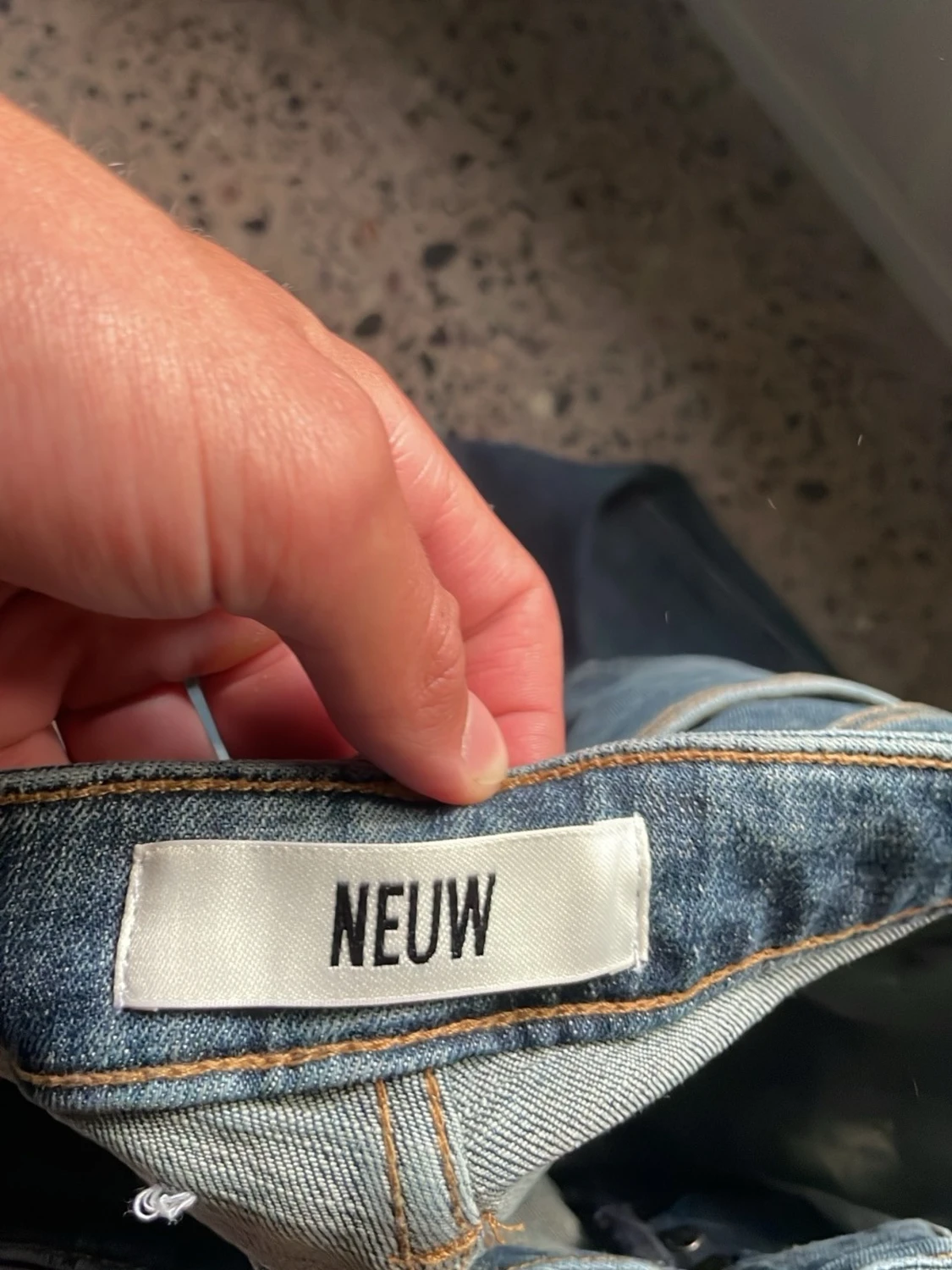 Blå raka jeans från NEUW - 2
