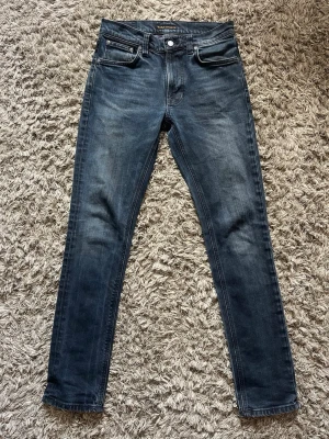 Nudie jeans - Riktigt snygga jeans från Nudie! | Byxorna har unika och sjukt snygga fades | Modell: Lean Dean | Skick: 9/10 | Storlek: 28/32| Hör gärna av dig vid frågor!