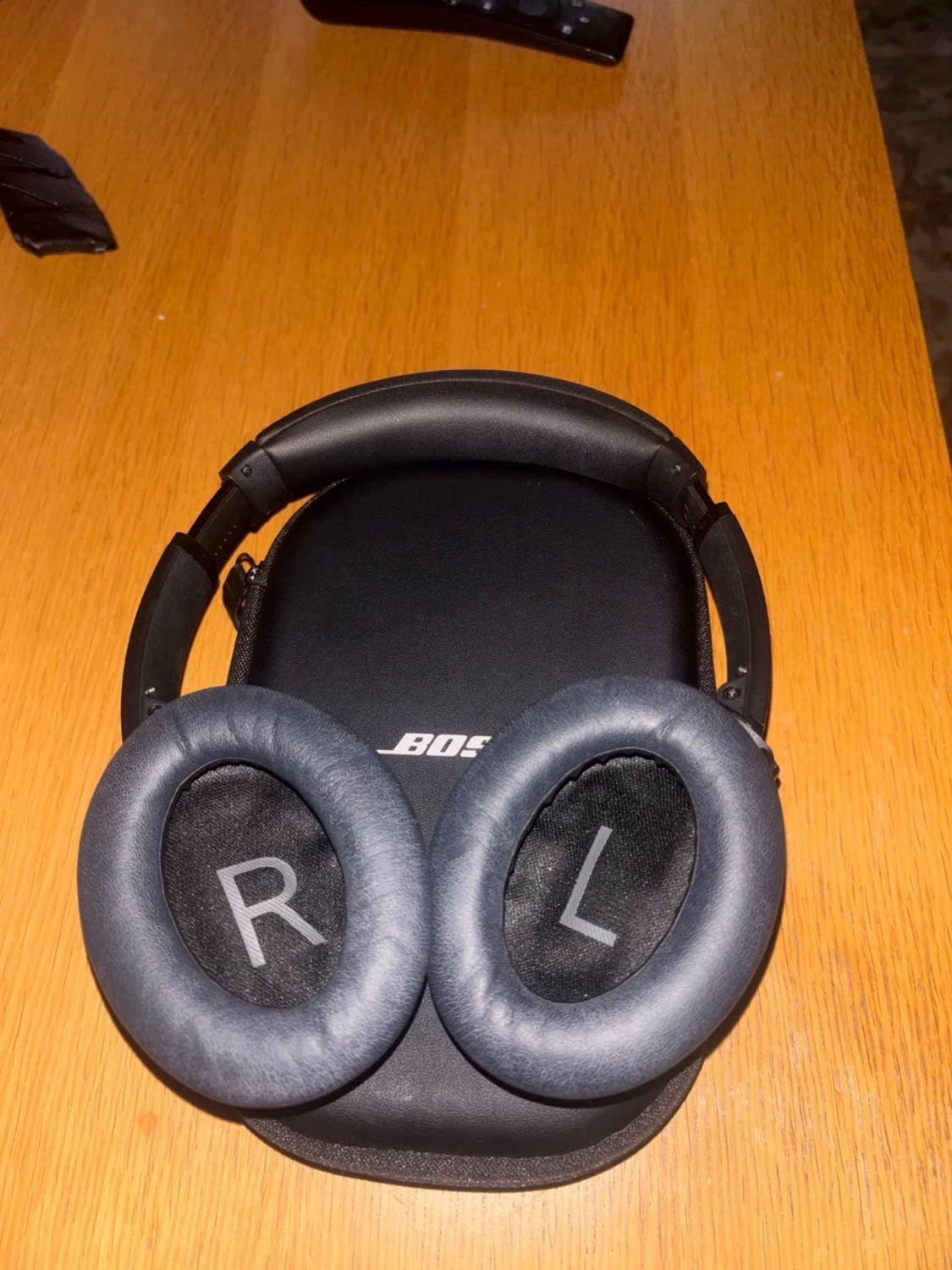 Bose svarta over-ear hörlurar - 1