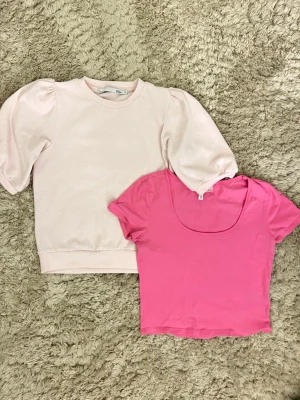 Två rosa toppar med puffärm och crop - Två rosa tröjor så söta perfekta till jobb eller skola.