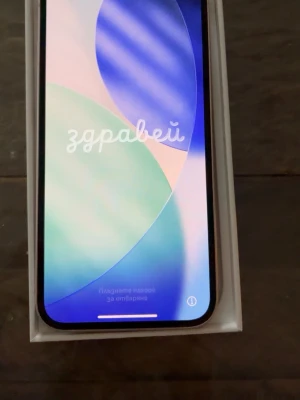 Ljusrosa iPhone 13 - Nytt skick, batterihälsa 80%, 256MB, köpte tre månader sedan och säljer eftersom jag har fått en ny mobil