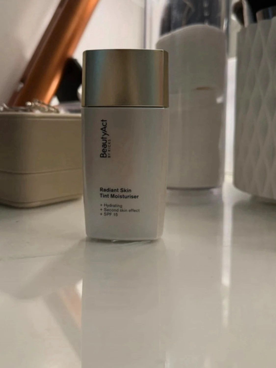 BeautyAct Radiant Skin Tint Moisturiser