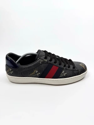 Gucci Ace Skor  - Gucci ace supreme skor | Storlek 41,5 / UK 7.5 | Skick 9,5/10 | Nypris ca 7300kr | 100% autentiska |