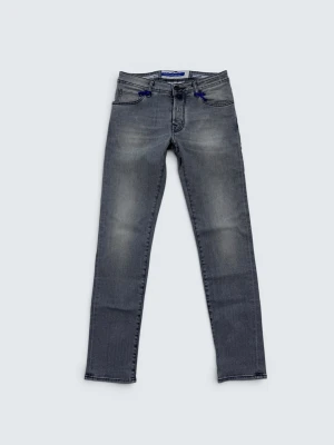 Jacob cohen jeans nick - Storlek: W30 (38,5), L(103) || Skick: Helt nya || Nypris: Ca 6000 || Följ för liknande produkter 🌊🍾